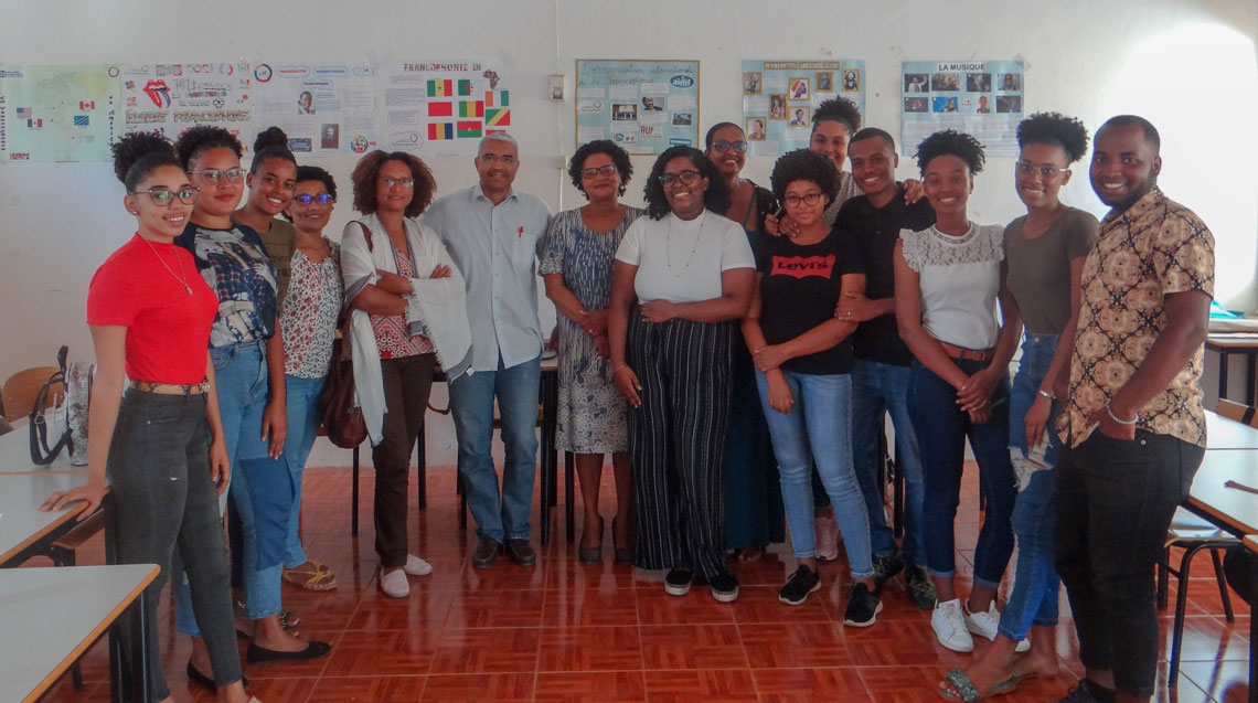 Fonoaudiologa-faz-conversa-aberta-com-estudantes-na-Uni-CV.jpg