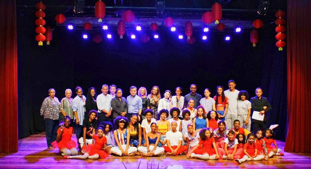 Foto Grupo Chines