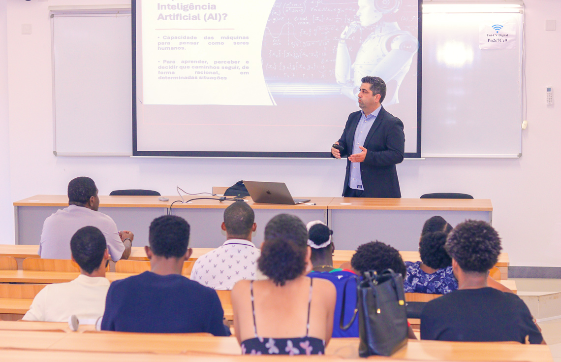 Inteligência-artificial-e-desporto-em-debate-na-Uni-CV.jpg