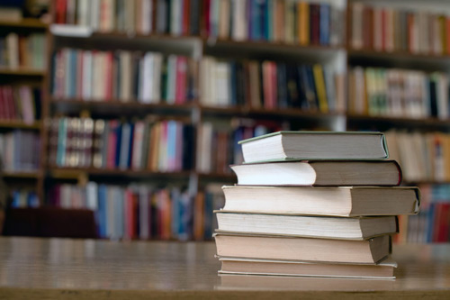 Livros_UniCV.jpg