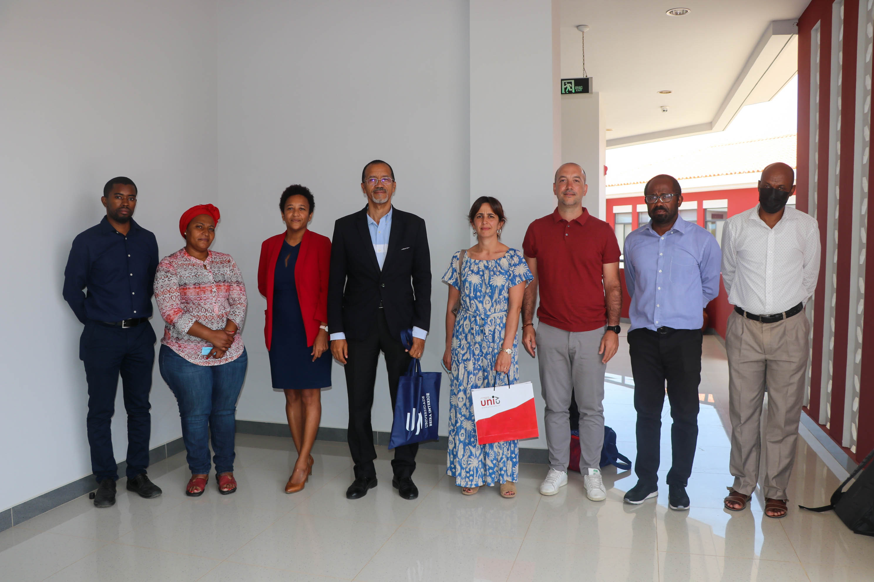 Reitor_recebe_membros_da_comunidade_académica_da_Universidade_da_Beira_Interior_em_mobilidade_na_Uni-CV.jpg