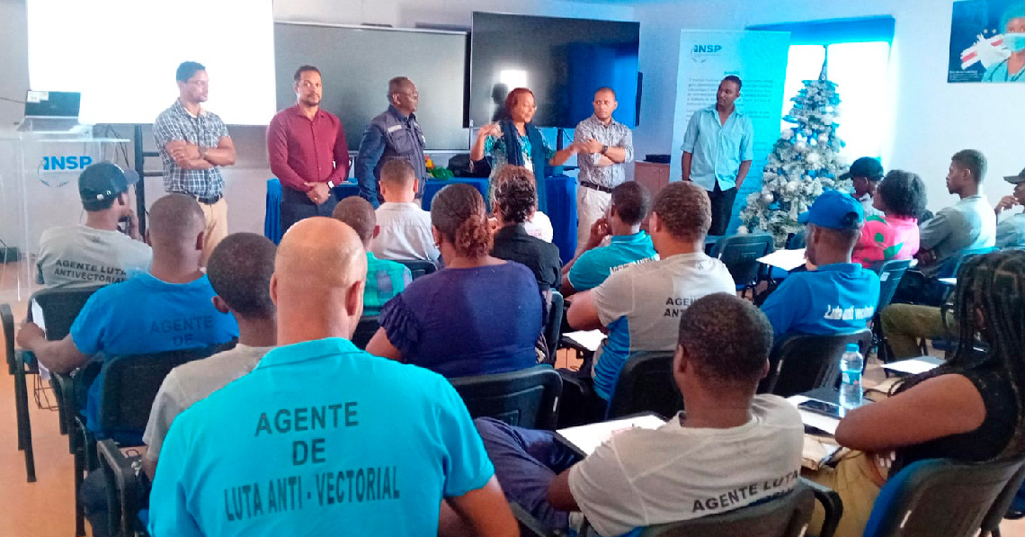 Uni-CV-reforca-compromisso-com-a-saude-publica-no-combate--dengue-e-malaria-.jpg