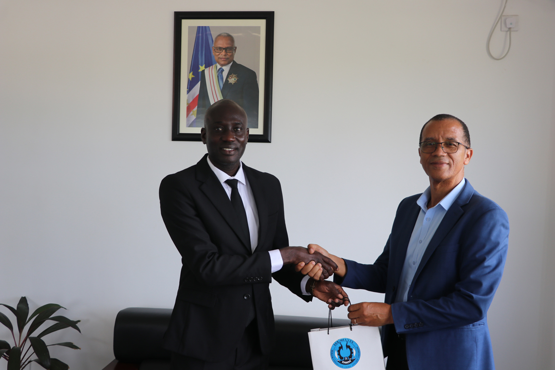 reitor_diretor_instituto_dakar.jpg